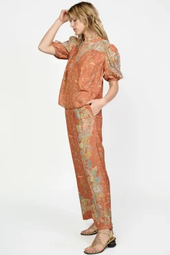 Border Print Retro Floral Blouse