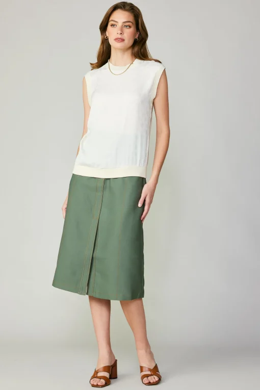 Contrast Crewneck Top