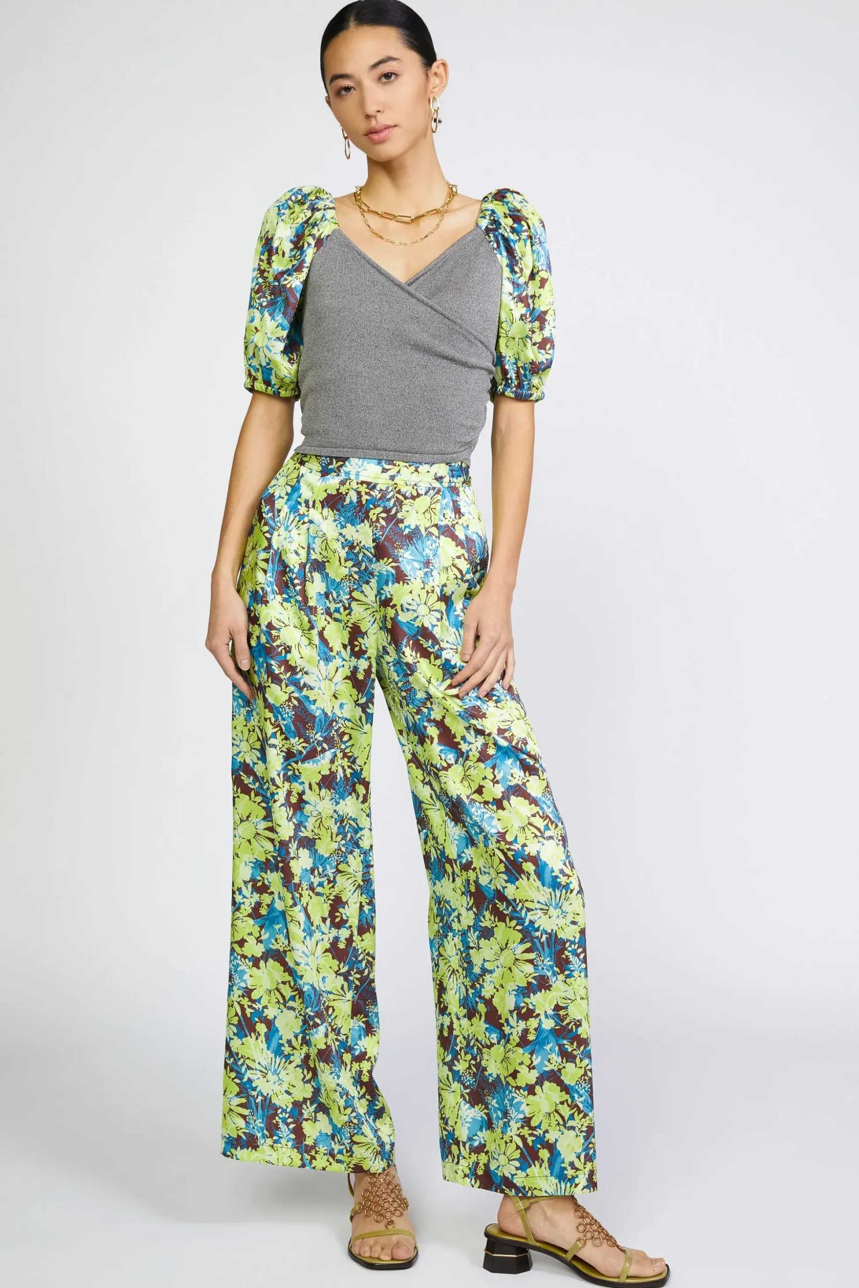 Contrast Sleeve Sweetheart Top