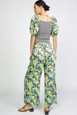 Contrast Sleeve Sweetheart Top