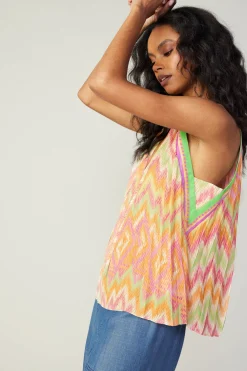 Gradient Chevron Tank