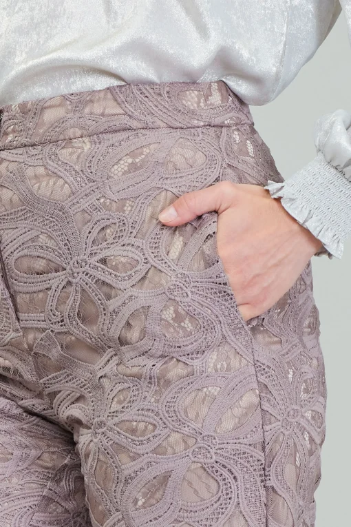 Lace Straight Pant