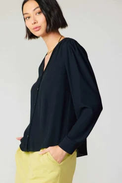 Pleat Detail Buttondown Shirt