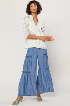 Ruffled Sleeve Jacquard Top