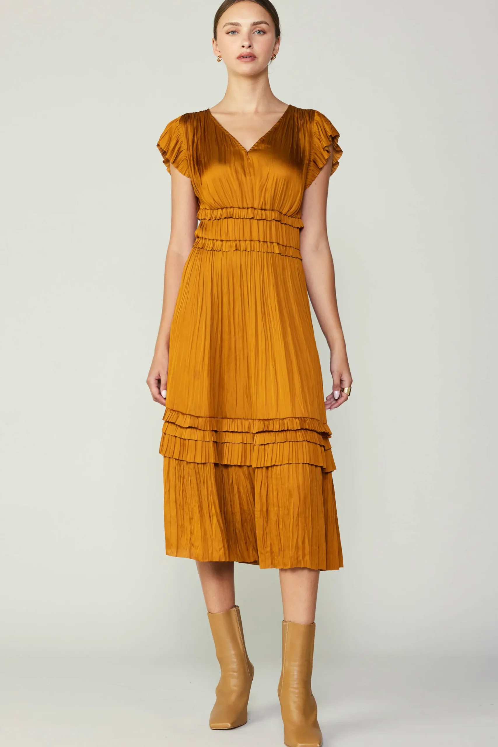 Sereia Pleated Midi Dress